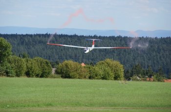 freundschaftsfliegen_20_20191204_1072624726